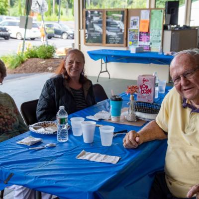 21 Family Picnic 27