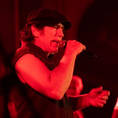 24 Acdc 5